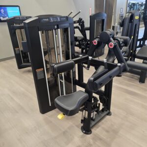 Used True Fitness Palladium Series SPL-0800 Deltoid Raise black upholstery 320lb stack Edmonton